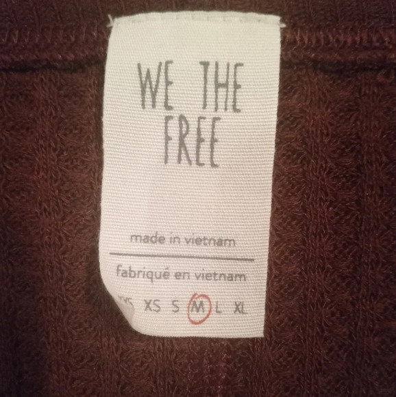 We The Free WINE LONG SLEEVE CURVED Free People CATALINA THERMAL TOP Sz Medium - Picture 7 of 8